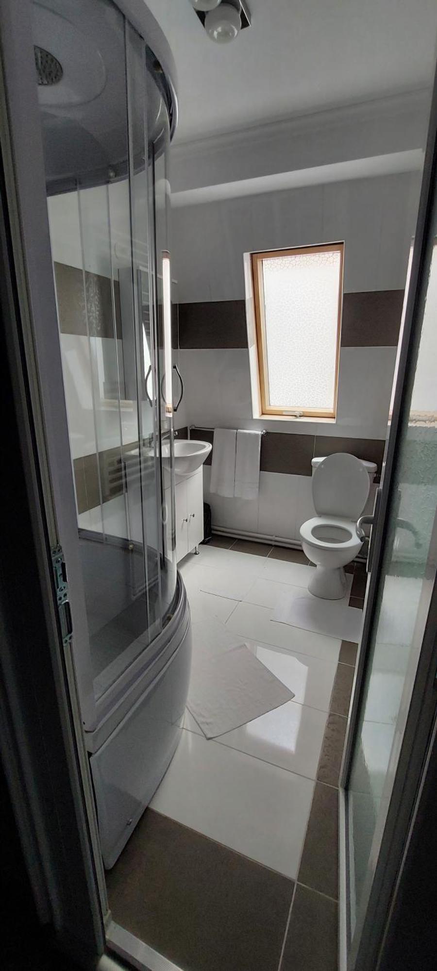 فندق Harmony House Târgu Jiu المظهر الخارجي الصورة
