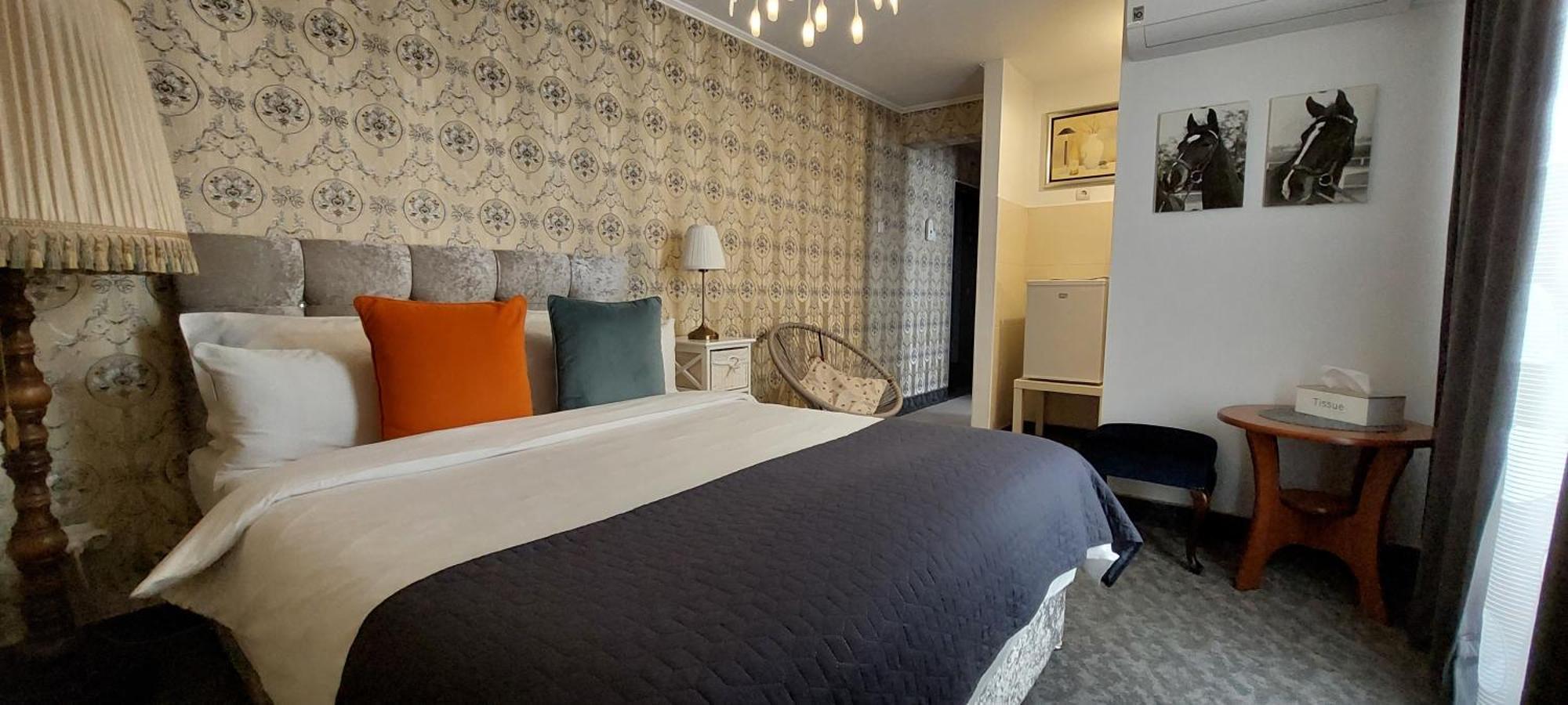فندق Harmony House Târgu Jiu المظهر الخارجي الصورة